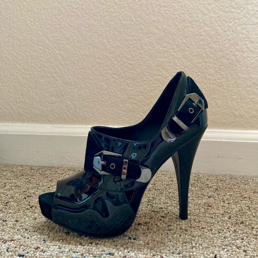Report Signature Open Toe Pumps